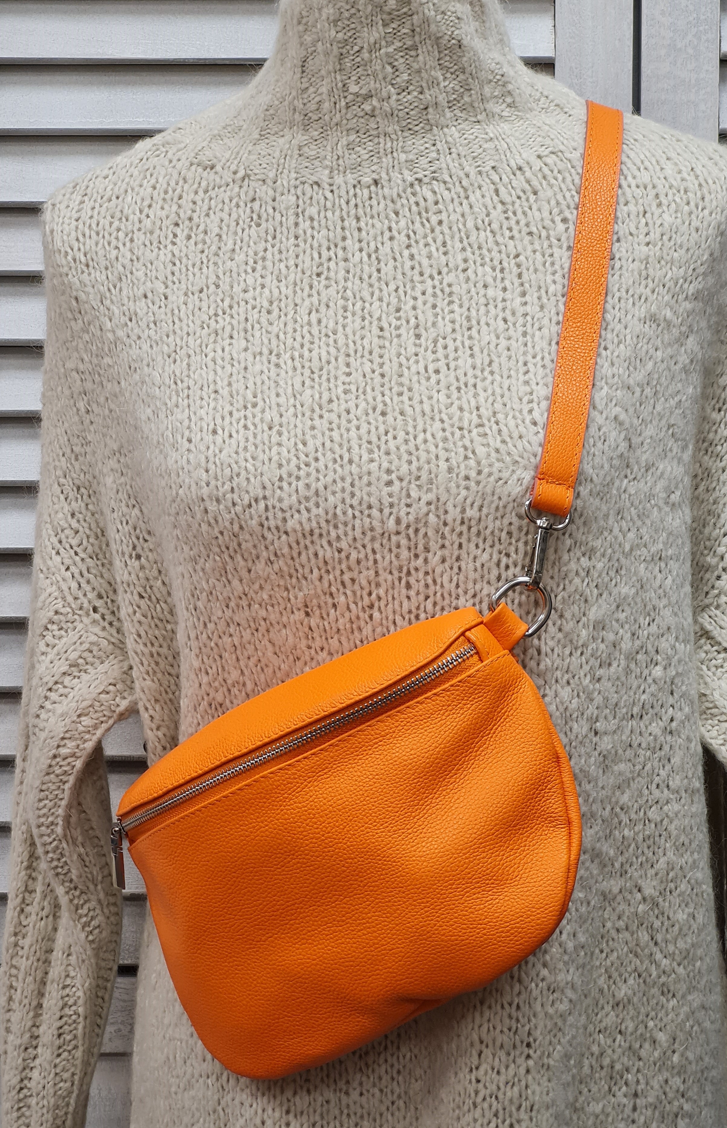 Bauchtasche "Orange" – Crossover – Ledertasche 