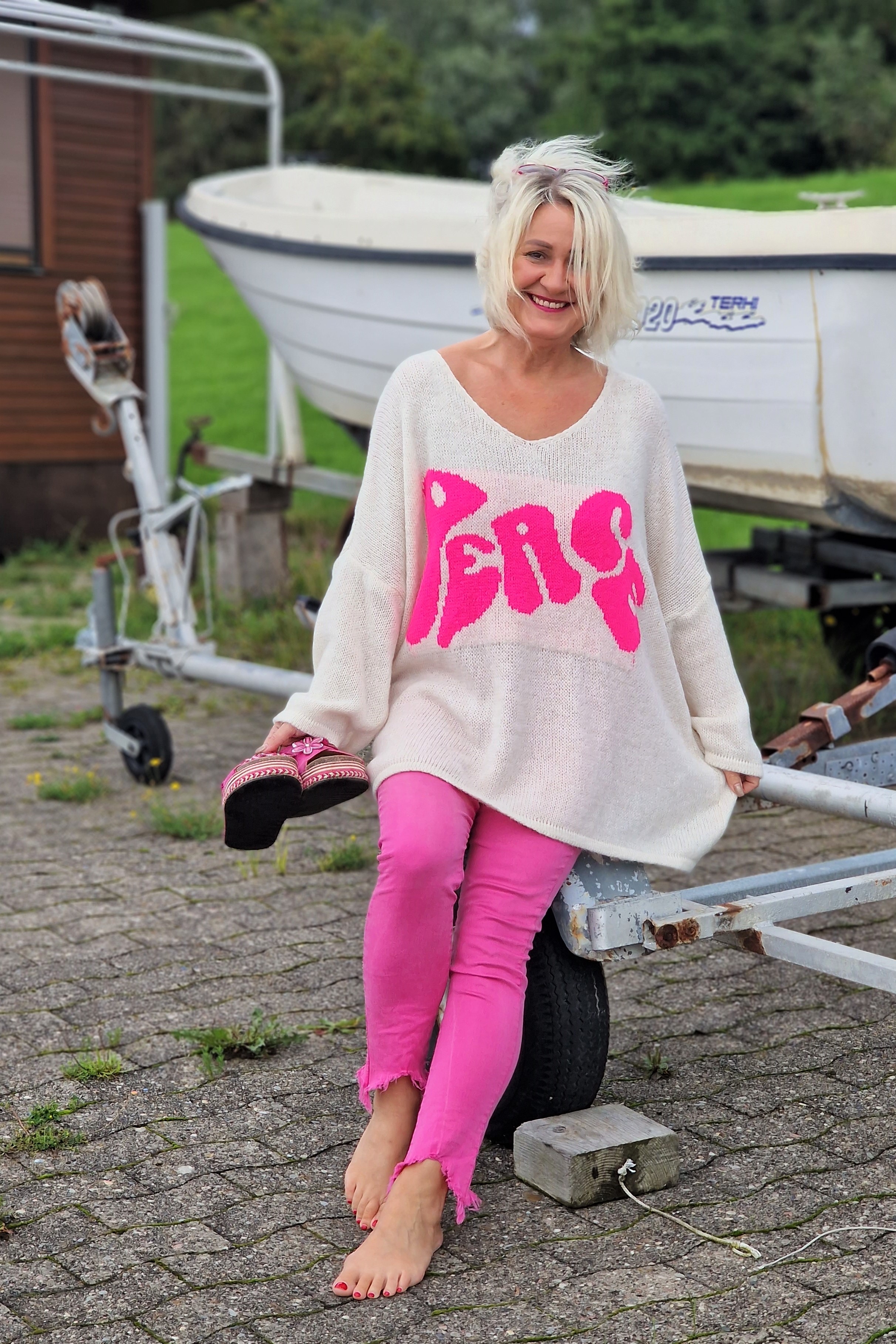 Pullover oversized "Peace" – weicher Pulli  mit Schriftzug