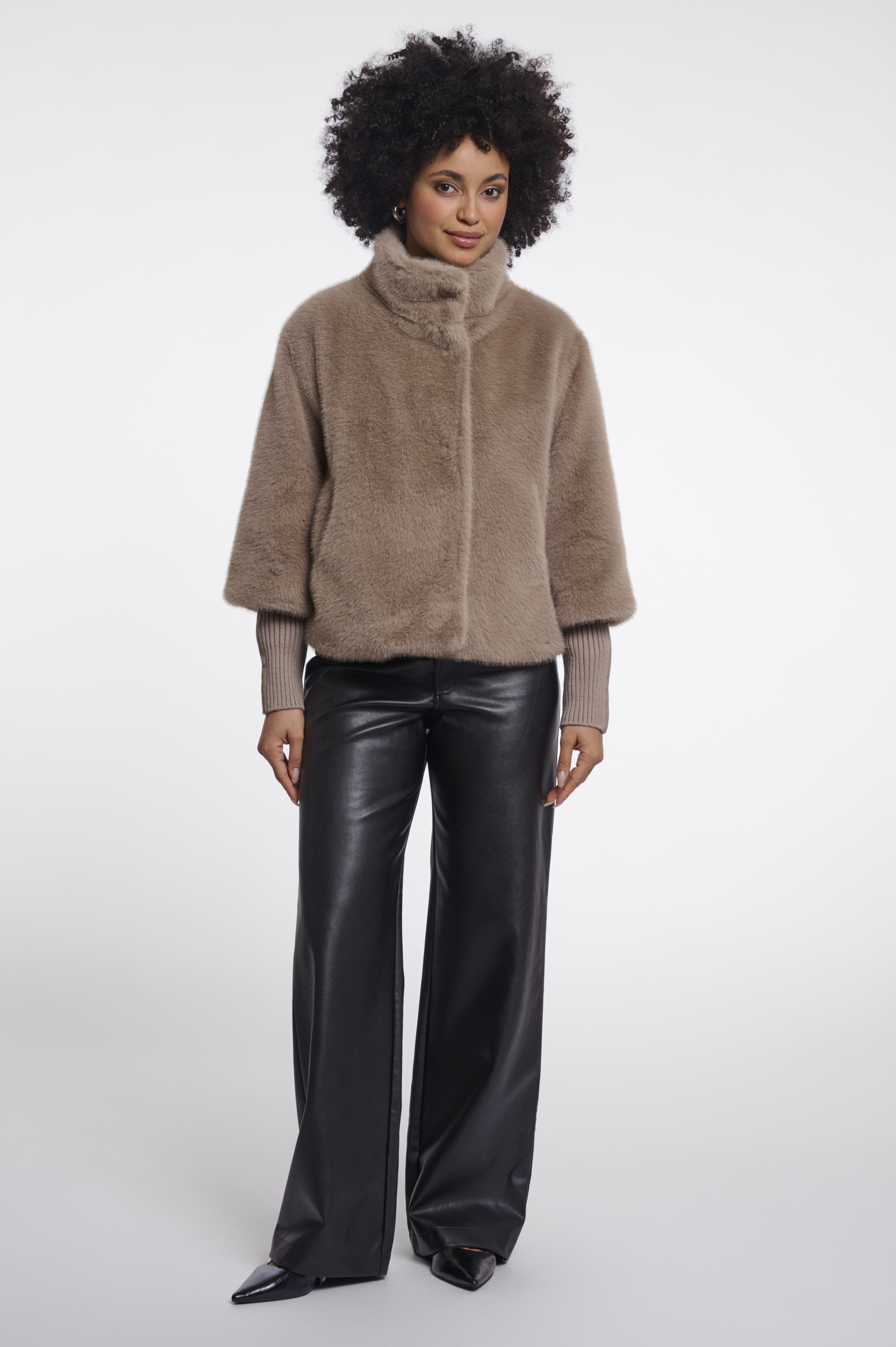 RINO & PELLE Winterjacke "NESRIN Mocha latte Jacket with rib cuffs" – Kunstfell – Damenjacke – Wintermantel  Taupe 