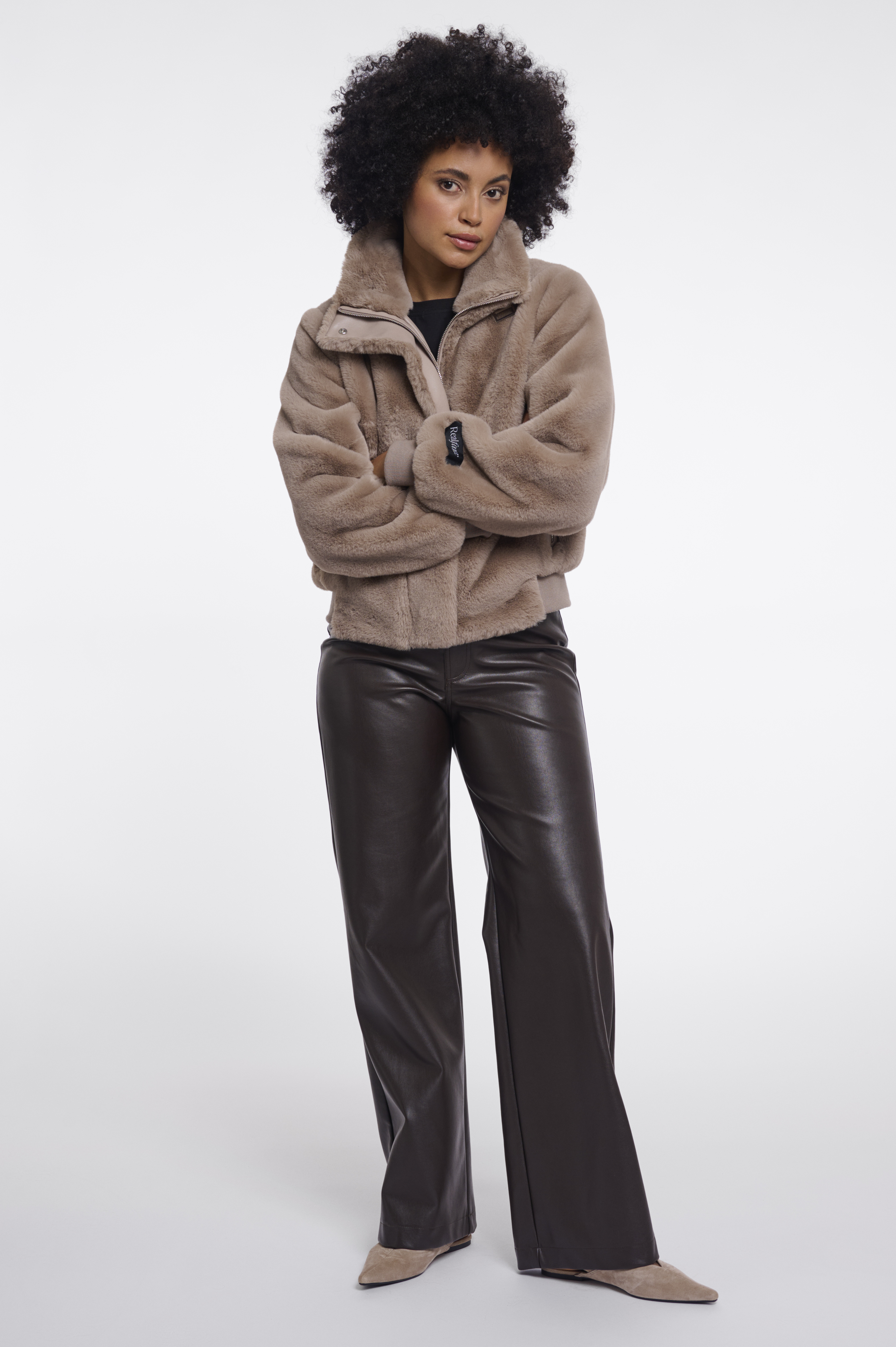 RINO & PELLE "AMBRA Mocha latte Short faux Jacket" – Kunstfell – Damenjacke – Wintermantel – Winterjacke Taupe